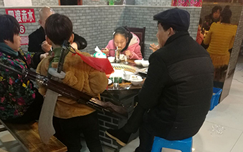 地鍋雞加盟要多少錢(qián)